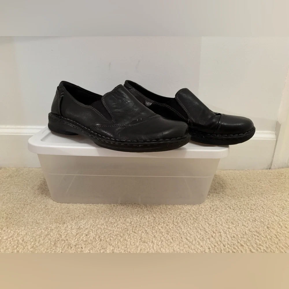 Bass Lorelei black leather slip-on - size 9